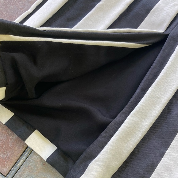 Kendall & Kylie Black and White Pencil Midi Skirt - Picture 4 of 6